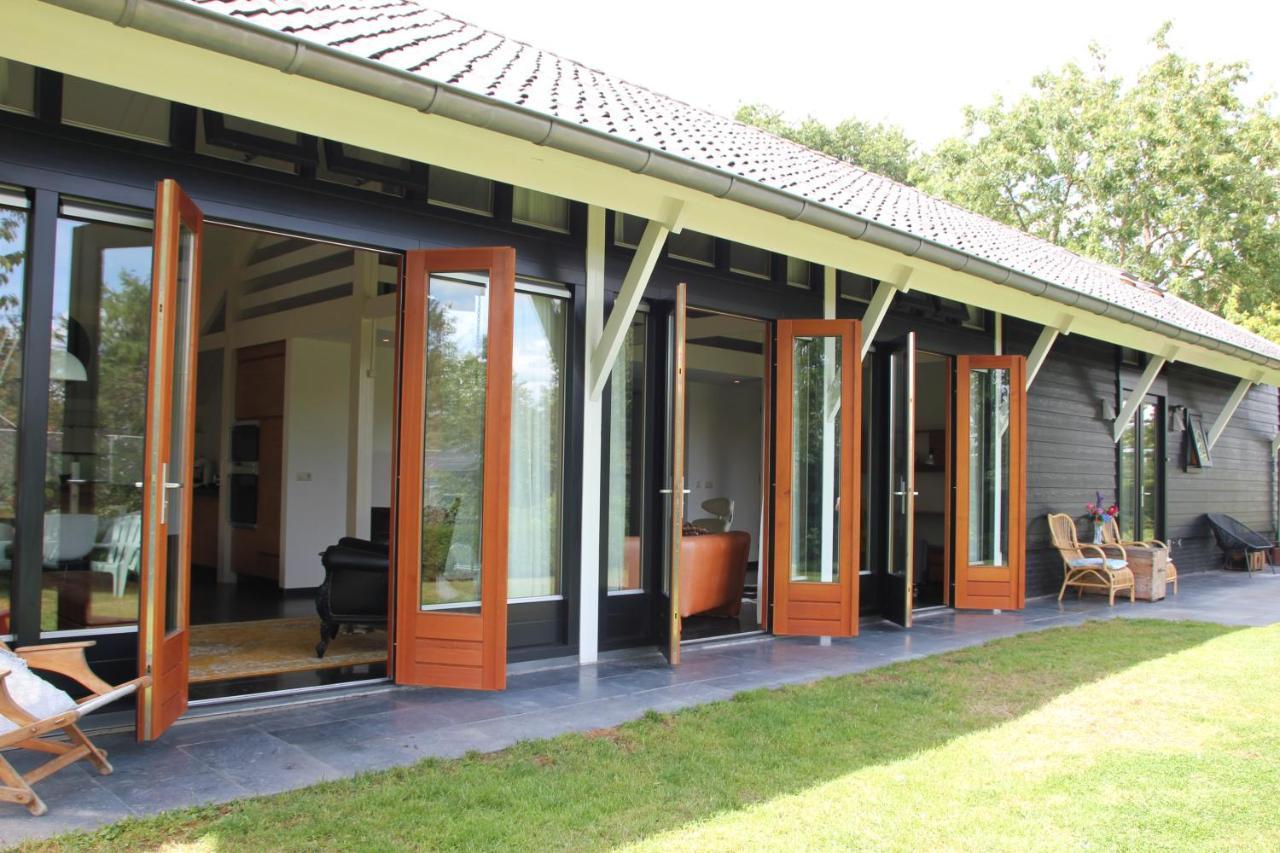 Familiehuis De Betuwe Met Prive Kunstgras Tennisbaan En Sauna Erichem Exterior foto