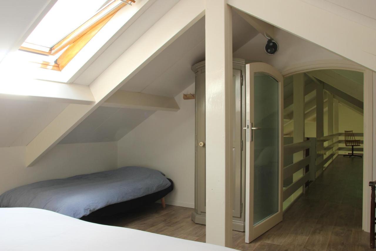 Familiehuis De Betuwe Met Prive Kunstgras Tennisbaan En Sauna Erichem Exterior foto