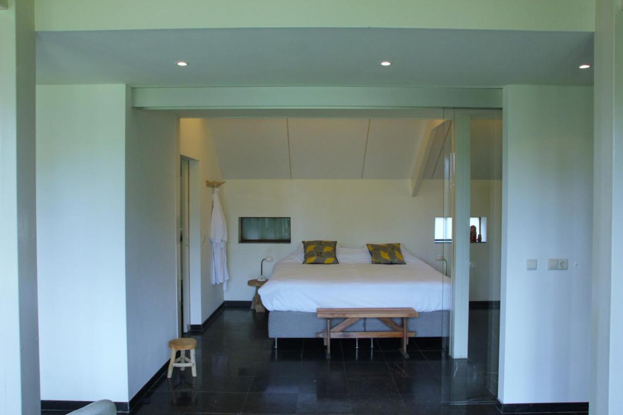 Familiehuis De Betuwe Met Prive Kunstgras Tennisbaan En Sauna Erichem Exterior foto