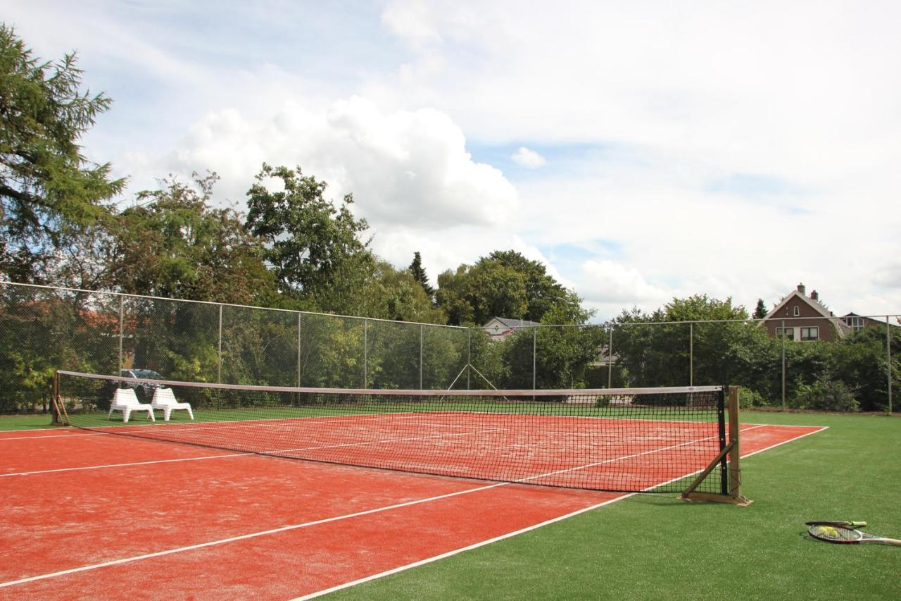 Familiehuis De Betuwe Met Prive Kunstgras Tennisbaan En Sauna Erichem Exterior foto